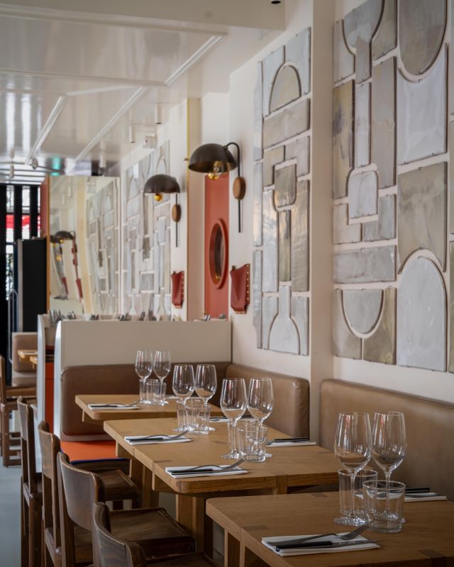 29 Rue Victor Massé – L'annexe rock et décontractée du chef Grégory Marchand au sein de l'hôtel Grand Pigalle, axée sur le partage et une cuisine voyageuse.